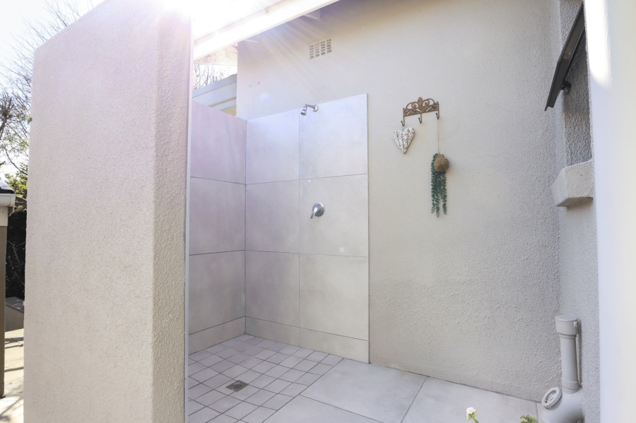 4 Bedroom Property for Sale in Melkbosstrand Central Western Cape